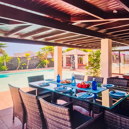 Hezy Casa With Private Pool Vakantiehuis